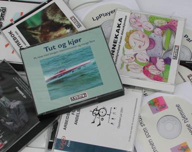 [Bilde: CDer med cover produsert av MediaLT]